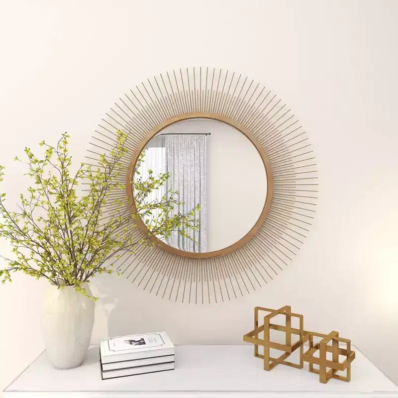 Miroir Mural Étoile 36" en Métal Doré - Olivia & May : Cadre en Fer, Aucun Assemblage Requis, Décoration Moderne