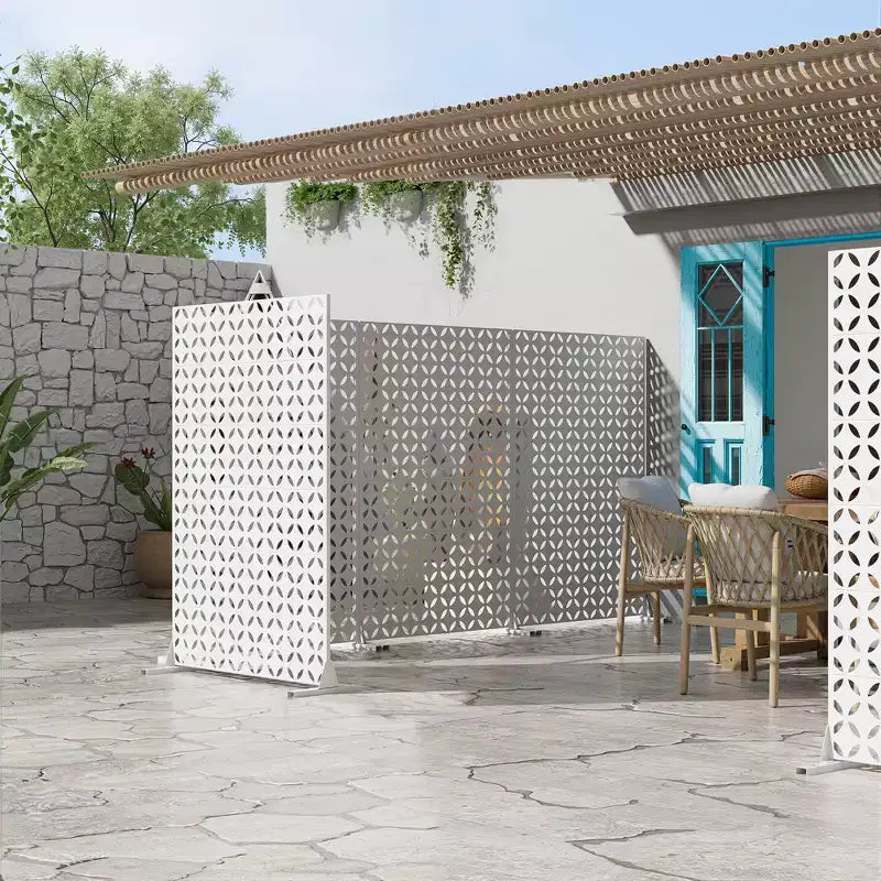 Jardinière en métal blanc Dovelina 72 H47W avec treillis pour brise-vue pour café, terrasse, jardin et balcons