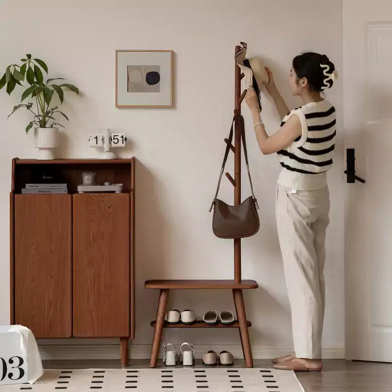 Christopher Knight Home Carpenter Banc à chaussures en bois massif naturel de style moderne du milieu du siècle avec porte-chiffon