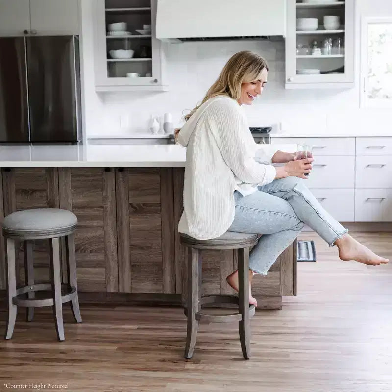 Tabouret de bar de cuisine Maven Lane Eva avec revêtement en tissu 31 po
