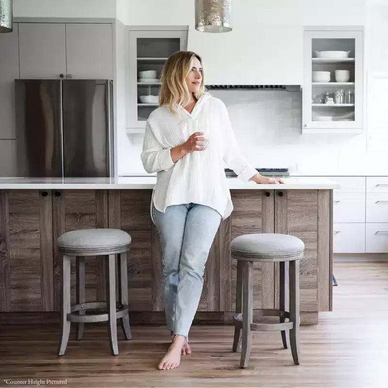 Tabouret de bar de cuisine Maven Lane Eva avec revêtement en tissu 31 po