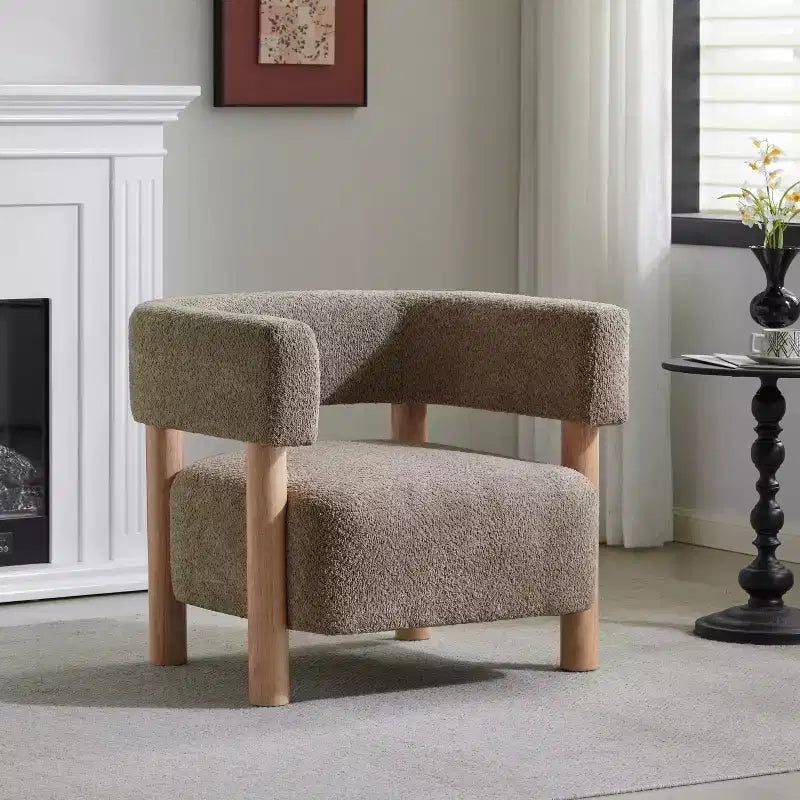 Fauteuil d'appoint rembourré en boucle Bram de Christopher Knight Home en bois d'hévéa avec dossier ouvert incurvé