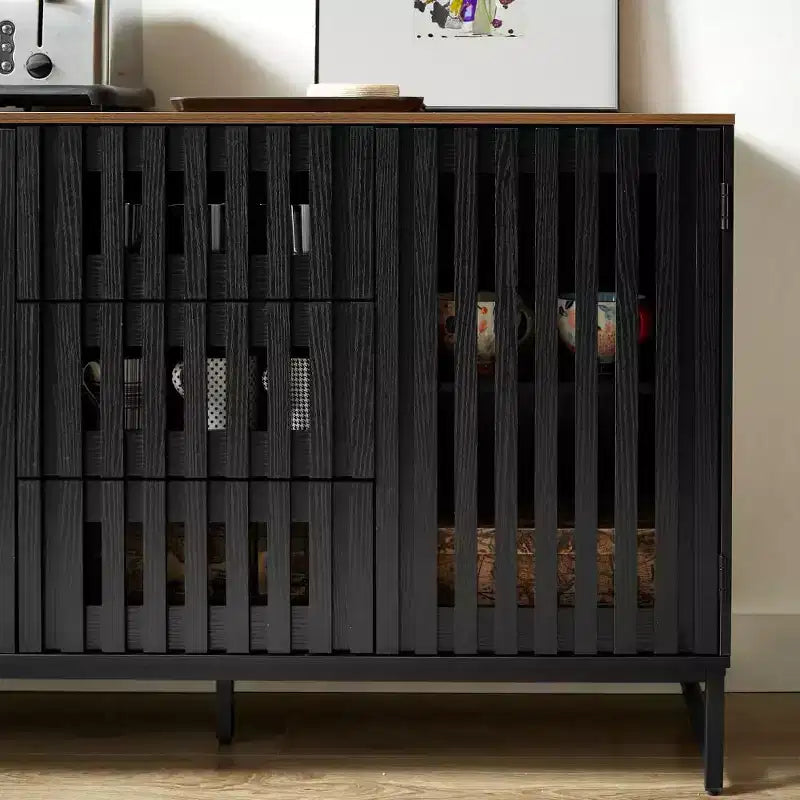 Commode Okak Chic à lattes avec 3/6 tiroirs, commode de style moderne pour salon, entrée, grille à lattes et pieds en métal, noir et marron