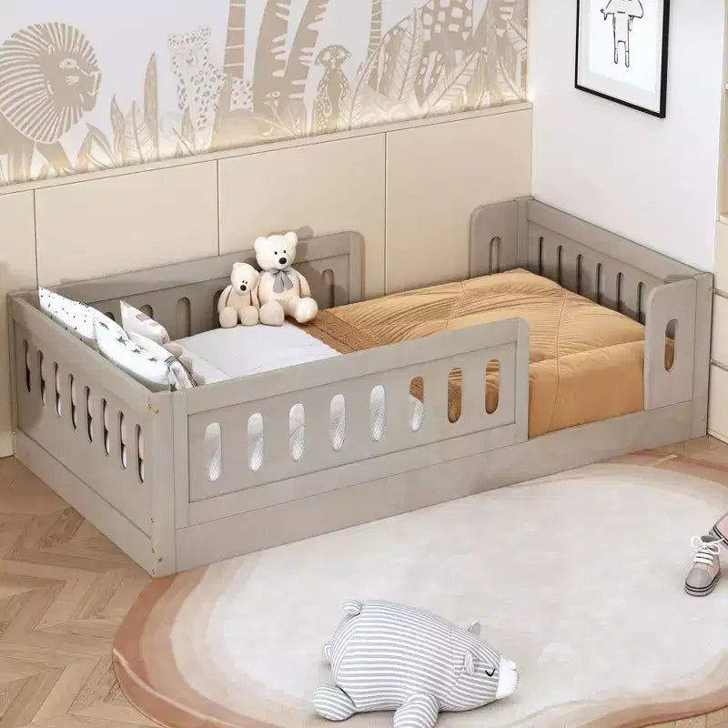 Lit de sol en bois massif Okak, plateforme double, cadre de lit avec garde-corps, design discret pour chambre d'enfants et d'adolescents
