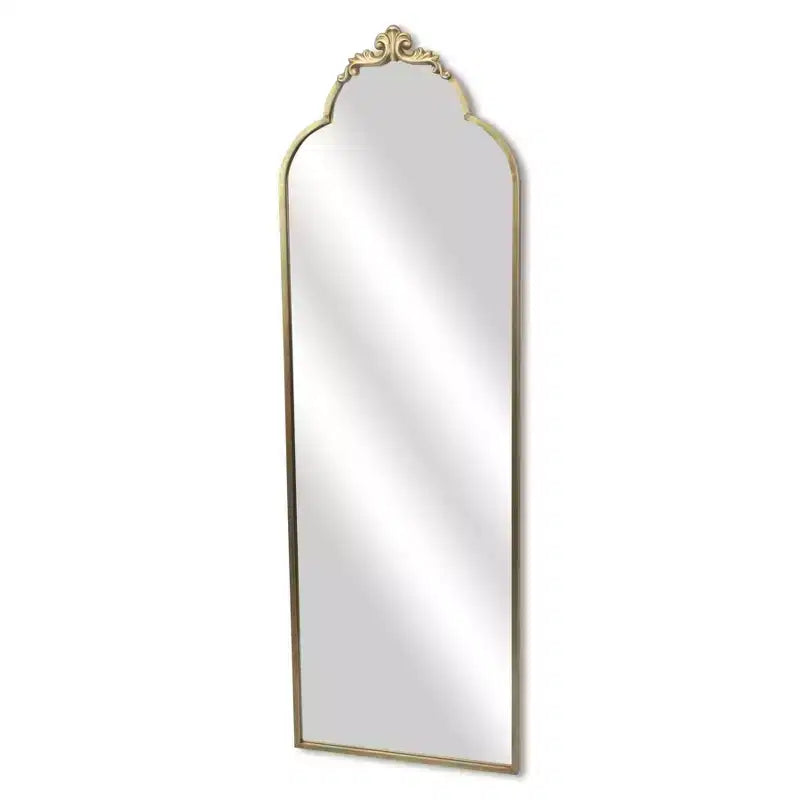 Miroir suspendu HomeRoots 65 Arch en métal doré sur toute la longueur