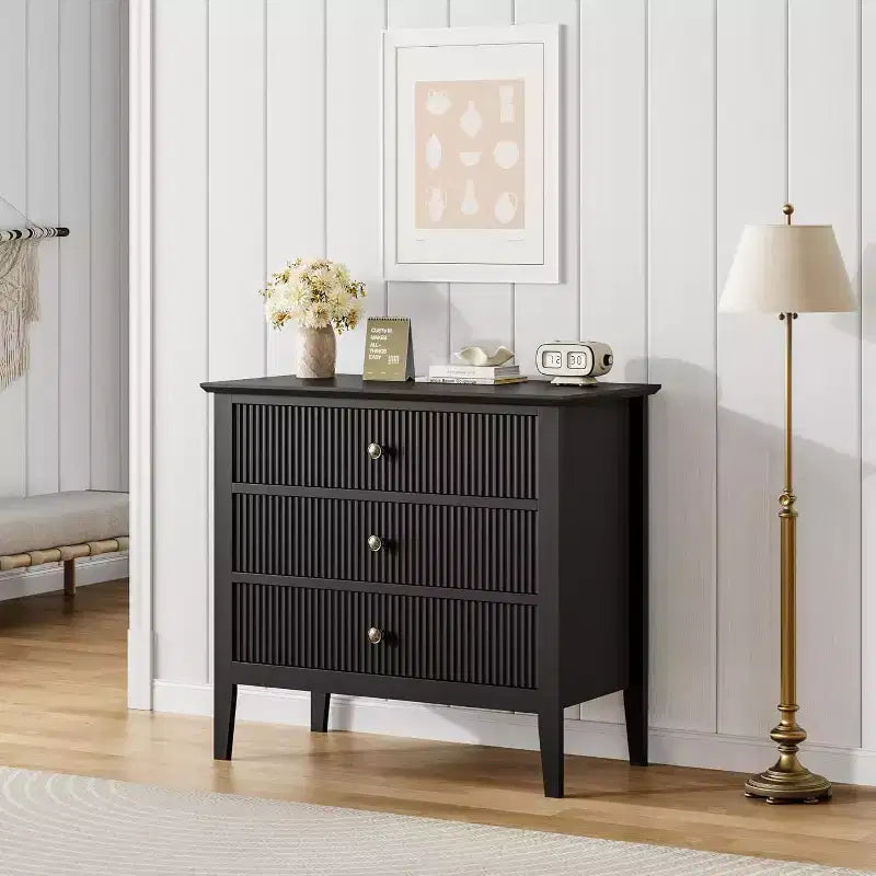 Commode à 3 tiroirs cannelée, Grande commode de chevet, Commode en bois moderne, Grand meuble de rangement peint pour placard, couloir, entrée, chambre à coucher