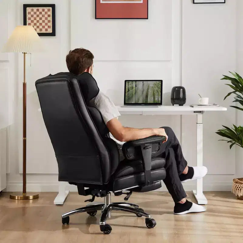 Chaise de bureau ergonomique MAYEERTY avec dossier haut et repose-pieds, soutien lombaire, inclinable, réglable en hauteur, en cuir PU, pivotante avec roulettes, couleur blanche
