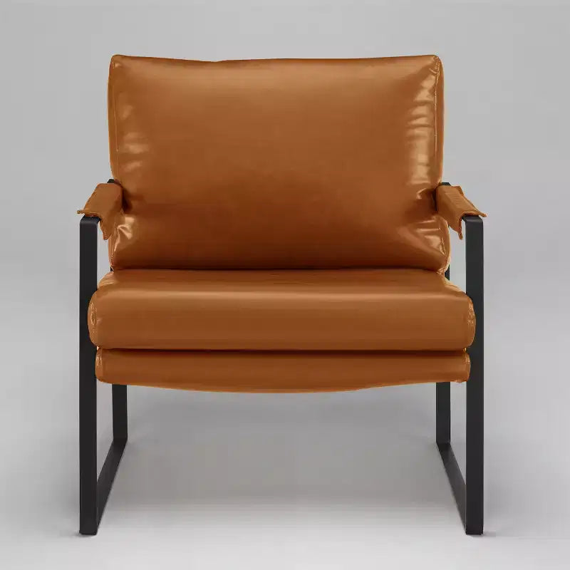 Chaise d'appoint Art Leon avec assise et dossier rembourrés en similicuir