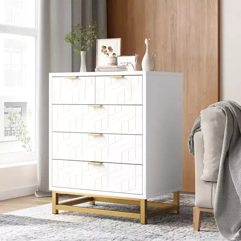 Commode blanche à 5 tiroirs avec grand rangement, organiseur de poitrine moderne avec pieds en métal, commode de chambre