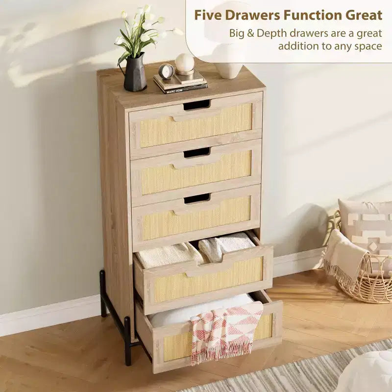 Commode à 5 tiroirs en rotin naturel, commode en bois, armoire de rangement de style ferme avec pieds en métal, commode moderne
