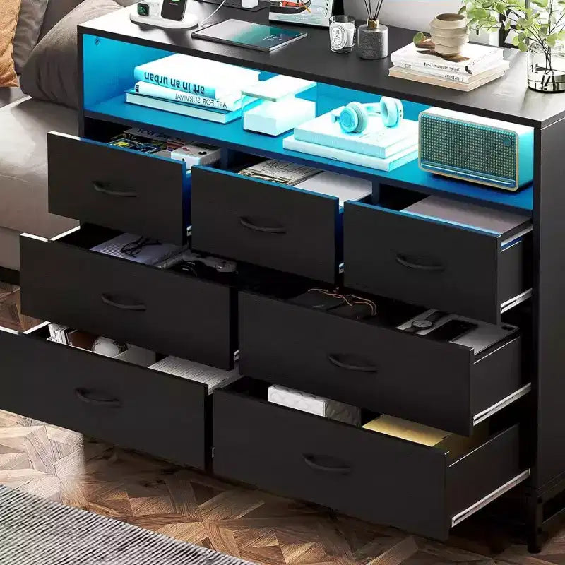 Zstar Commode moderne 7 tiroirs avec lumières LED et station de charge pour salon, couloir