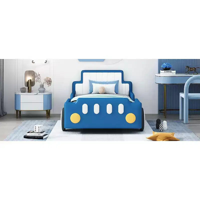 Cadre de lit double Okak avec roulettes, tête de lit rembourrée, lit en forme de voiture avec barrières de sécurité pour enfants, lattes en bois solides, assemblage facile