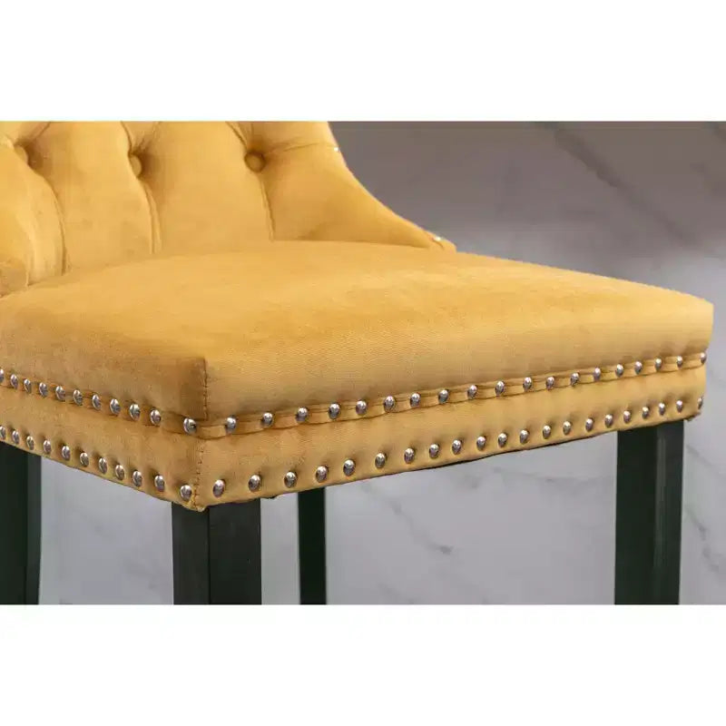 Okak Lot de 2 tabourets de bar contemporains en velours avec capitonnage et garniture cloutée chromée, tabourets rembourrés avec pieds en bois pour îlot de cuisine