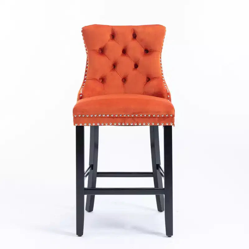 Okak Lot de 2 tabourets de bar contemporains en velours avec capitonnage et garniture cloutée chromée, tabourets rembourrés avec pieds en bois pour îlot de cuisine