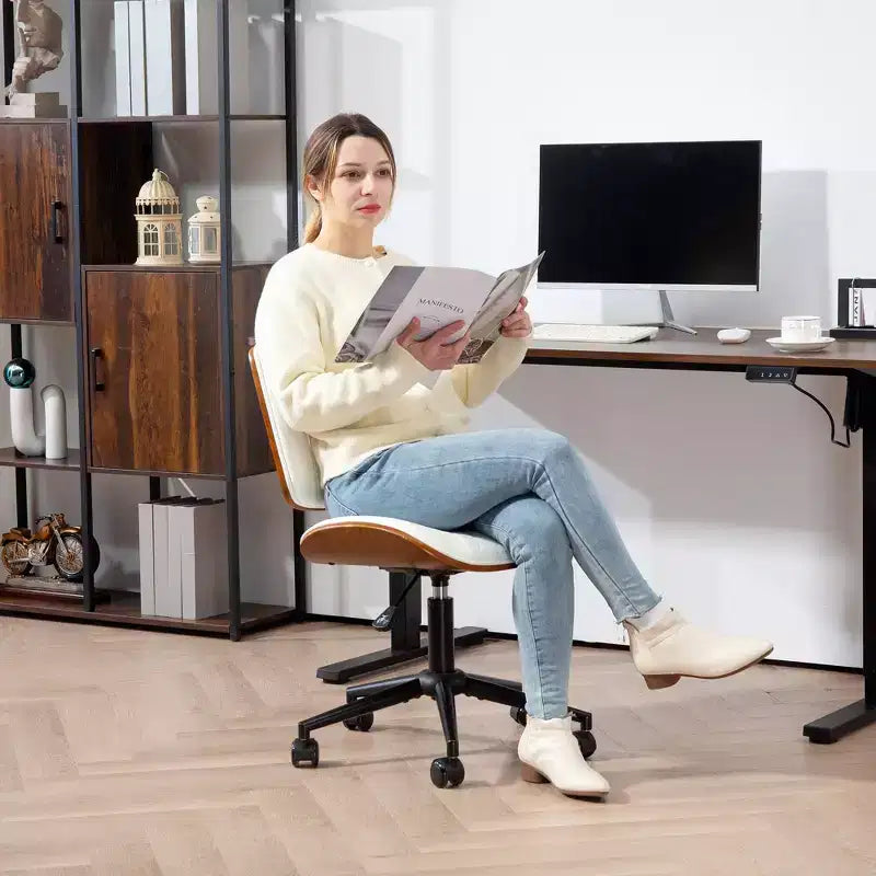 HOMCOM Chaise de bureau sans accoudoirs à roulettes, fauteuil de bureau mi-dossier en cuir PU avec hauteur réglable, pivotant à 360° pour bureau, salle de réunion