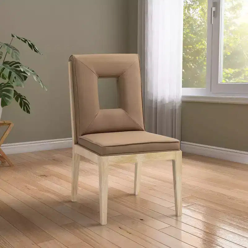 Meridian Furniture, Chaise de salle à manger Gwendolyn en cuir végétalien, lot de 2