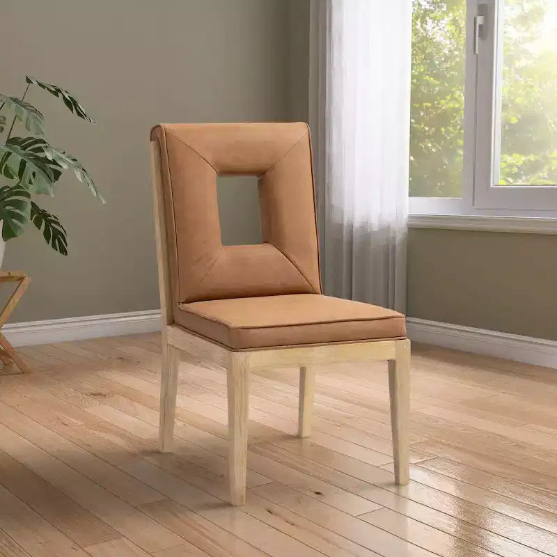 Meridian Furniture, Chaise de salle à manger Gwendolyn en cuir végétalien, lot de 2
