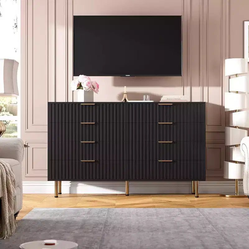 Commode à 8 tiroirs cannelés de 55", commode moderne en bois avec pieds dorés, tiroirs de rangement profonds pour chambre à coucher, salon, couloir.