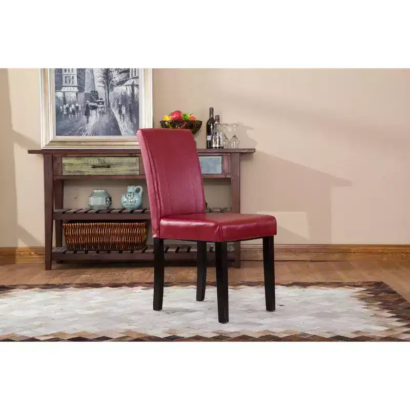 Chaises de salle à manger de style urbain Okak, chaises Parsons lot de 2, revêtement en similicuir résistant aux UV, pieds en bois massif couleur expresso et dossier fin