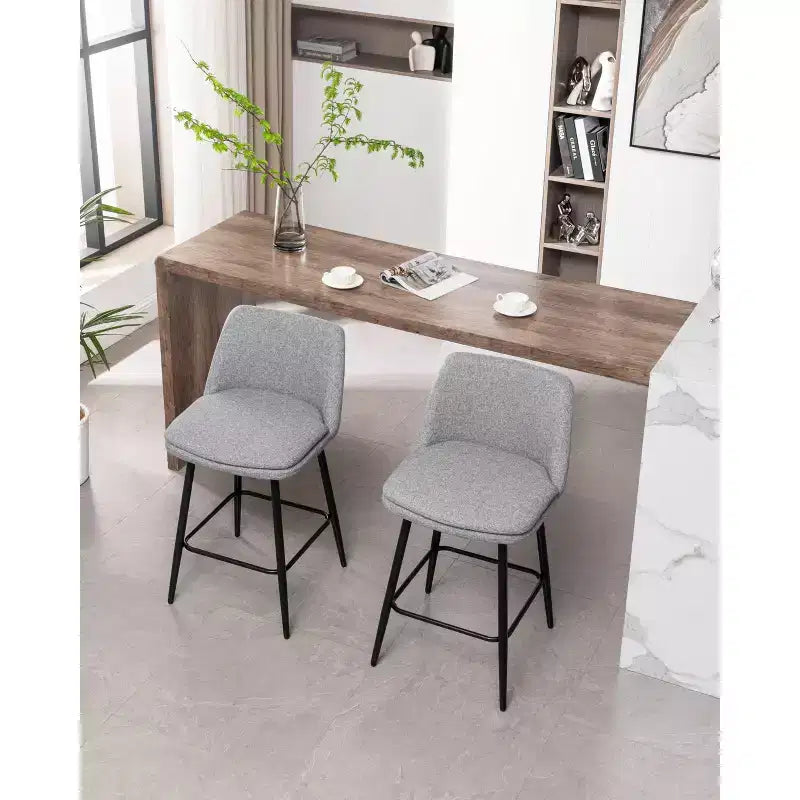 MAYEERTY Lot de 2 tabourets de bar pivotants à hauteur de comptoir, pivot à 360°, hauteur d'assise 65 cm, revêtement en lin gris, pour îlot de cuisine et pub