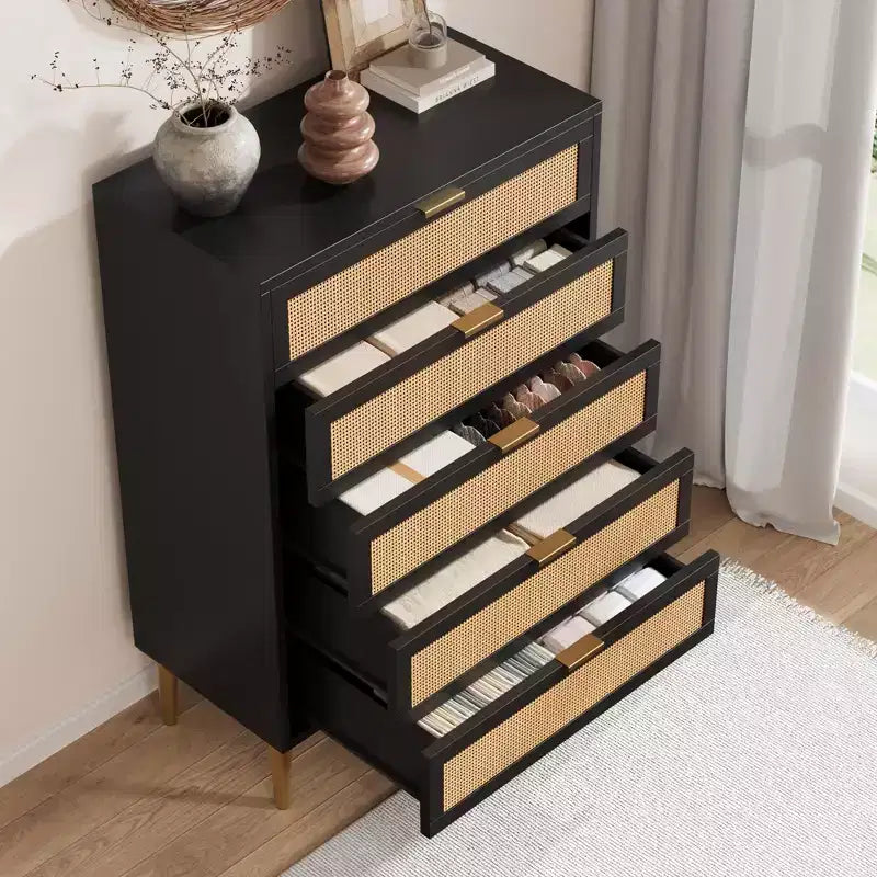 Commode en rotin à 5 tiroirs, commode verticale étroite de 112 cm de hauteur, commode verticale en bois style ferme avec pieds et poignées en métal, pour chambre à coucher, salon
