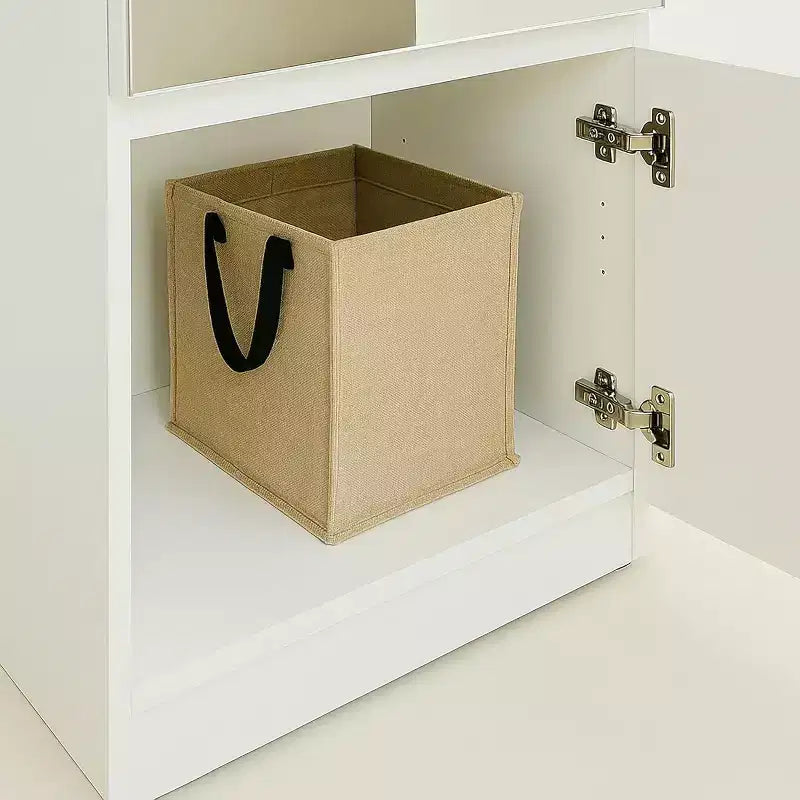 Armoire de placard modulaire mince en bois Elise HomeStock avec miroir en blanc