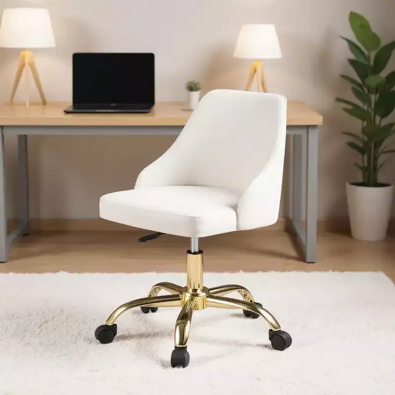 Chaise de bureau pivotante à roulettes, réglable en hauteur, en similicuir blanc et doré HomeRoots
