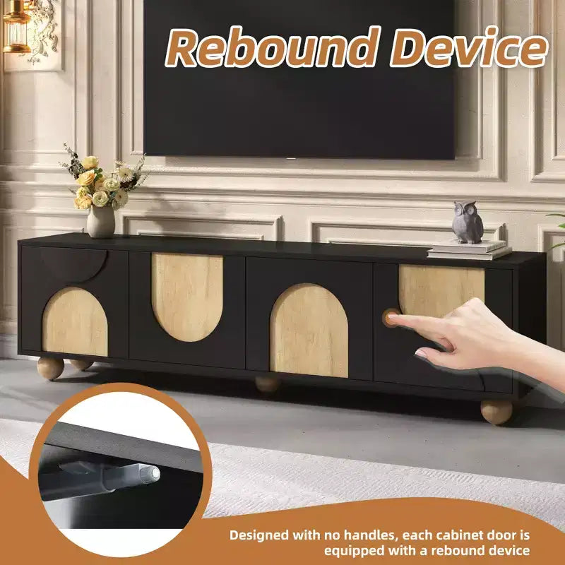 Meuble TV de ferme CLIHOME pour téléviseurs jusqu'à 75 pouces, console média de style crème avec dispositif de rebond, centre de divertissement avec 5 pieds en bois massif