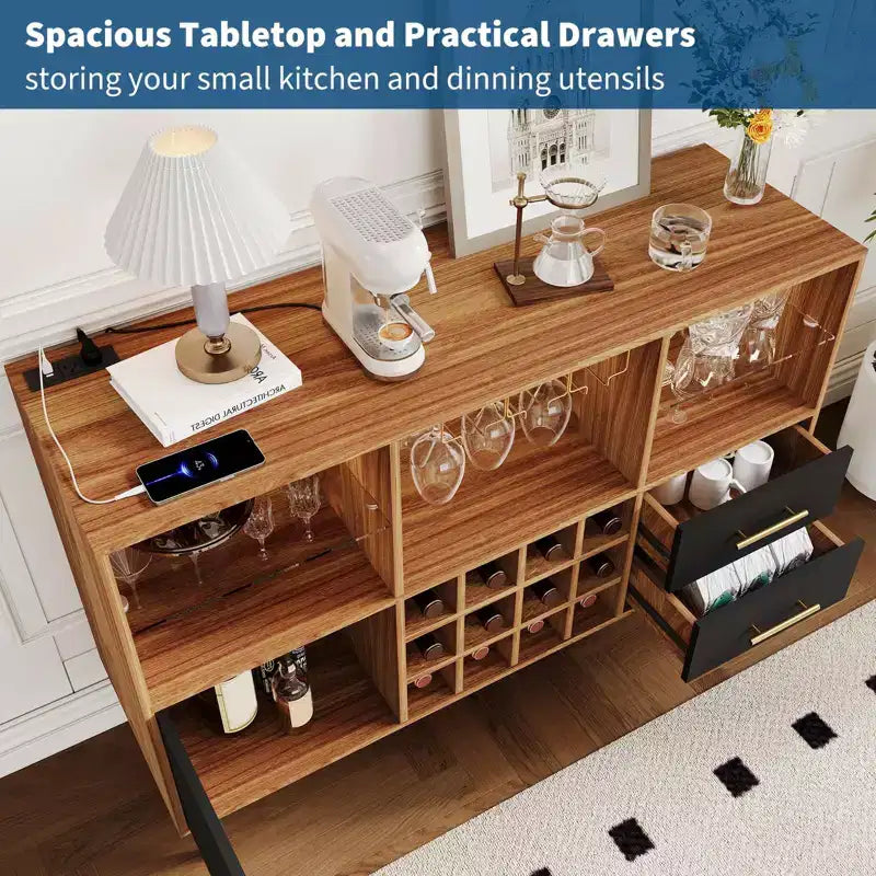 Meuble de bar avec lumières LED, station de charge - Buffet de cuisine de 119 cm avec tiroirs, casier à vin, meuble à liqueurs pour salon, salle à manger