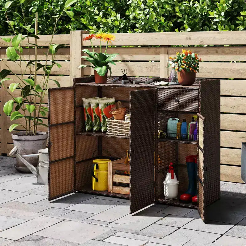 Meuble de rangement d'extérieur Costway en résine tressée avec 3 portes, étagères réglables et tiroir