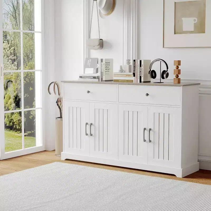 Buffet de Ferme 56'' - Desserte de Rangement avec Tiroirs, Étagère Réglable & Portes Coulissantes, Blanc