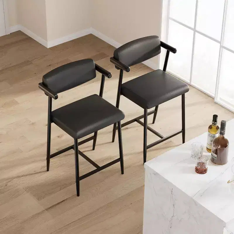 Lot de 2 tabourets de bar Acekool à hauteur de comptoir avec accoudoirs, assise et dossier larges rembourrés, cadre en métal avec repose-pieds pour îlot de cuisine, marron rustique