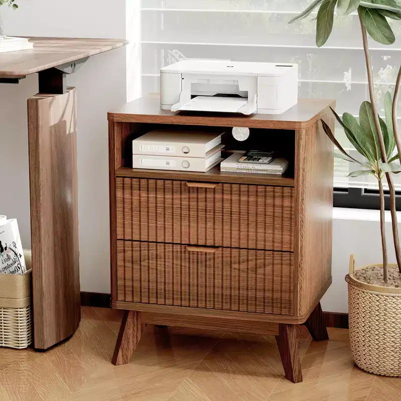 Table de chevet GustoWave moderne cannelée, table d'appoint en bois, table de bout avec 2 tiroirs + étagère ouverte, table de chevet pour chambre à coucher, salon