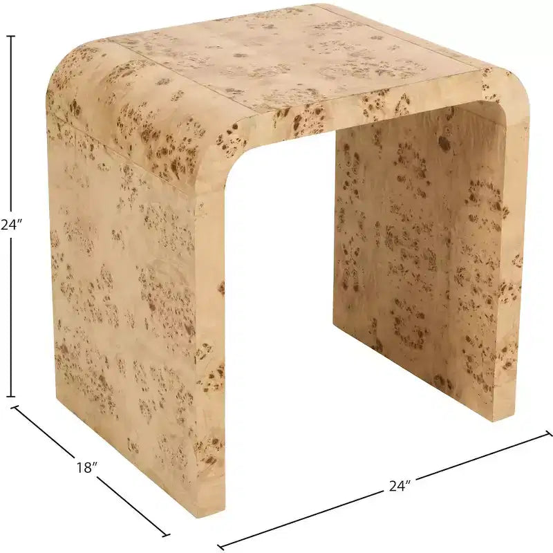 Meridian Furniture, Table d'appoint Cresthill en frêne naturel