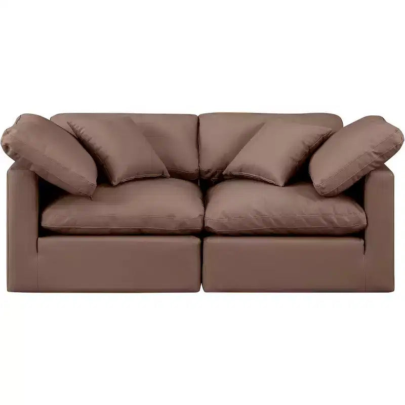 Meridian Furniture, Canapé modulaire en cuir vegan Indulge