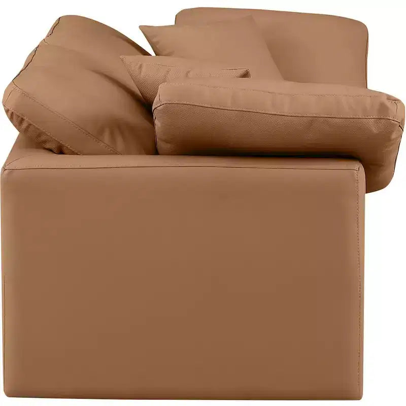 Meridian Furniture, Canapé modulaire en cuir vegan Indulge