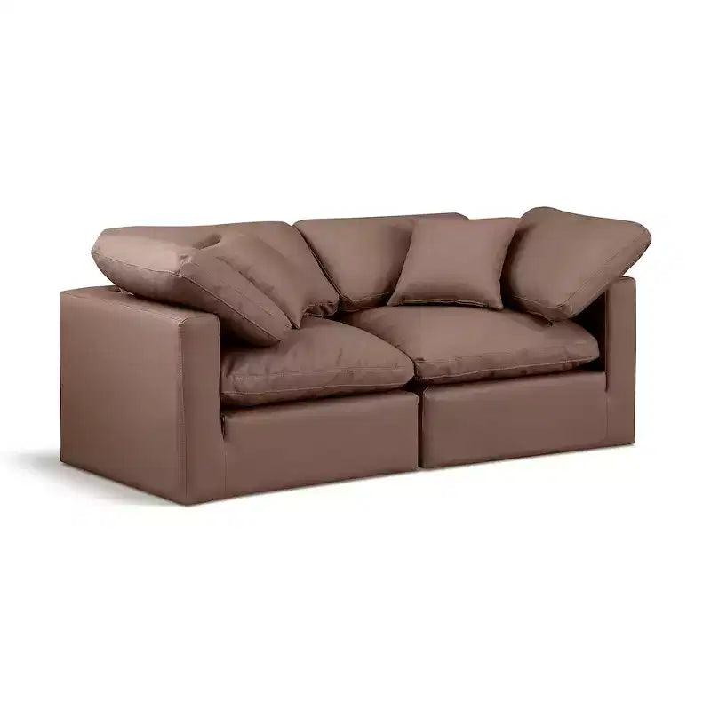 Meridian Furniture, Canapé modulaire en cuir vegan Indulge