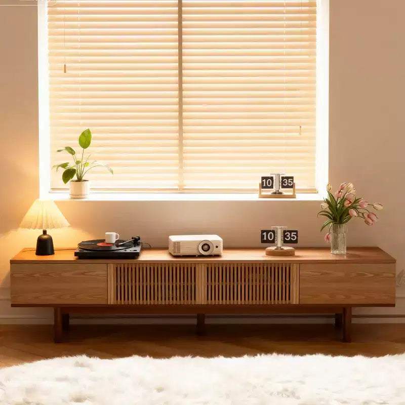 Gaoyangjiaju Meuble TV 86.6 en Bois Massif pour TV jusqu'à 90 - Console Médias Moderne du Milieu du Siècle Entièrement Assemblée avec Portes à Lattes