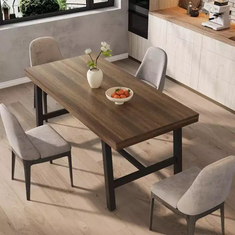 Grande table à manger rustique en bois de 63 po pour 6 personnes, table de cuisine rectangulaire de style industriel avec pieds robustes en métal noir pour le salon et la salle à manger