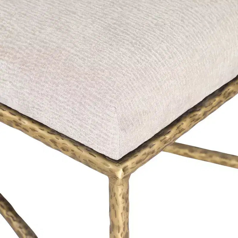 Meridian Furniture, Banc en tissu chenille Valley