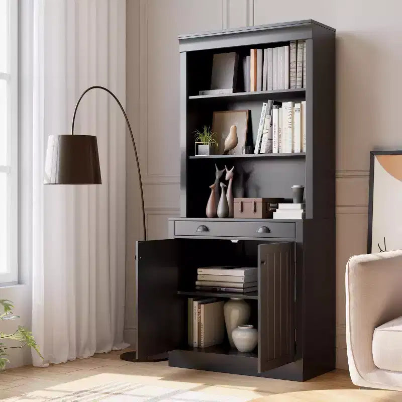 Bibliothèque haute autoportante de 70 po, étagère en bois à 5 niveaux avec étagères ouvertes et armoire, armoire de rangement moderne, buffet de garde-manger