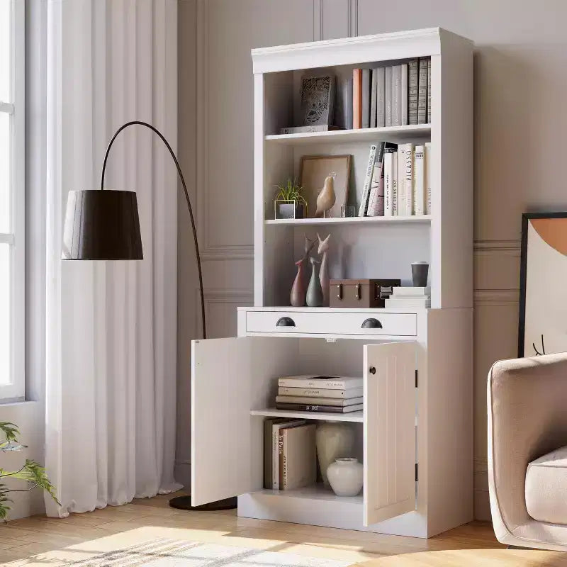 Bibliothèque haute autoportante de 70 po, étagère en bois à 5 niveaux avec étagères ouvertes et armoire, armoire de rangement moderne, buffet de garde-manger