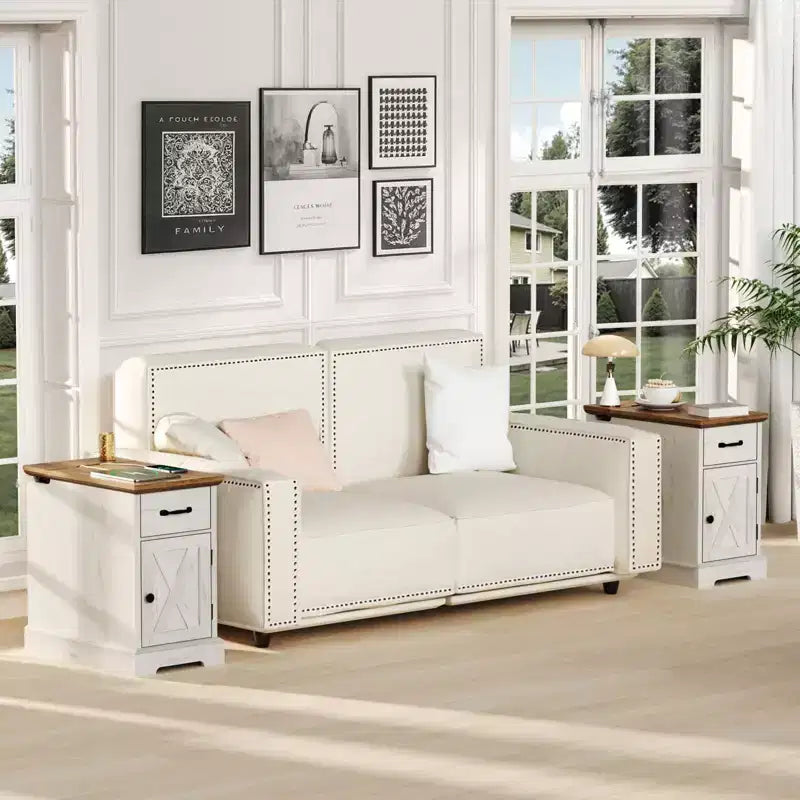 Table d'appoint rustique Hommpa de style ferme avec station de recharge et étagères de rangement, parfaite pour les petits espaces