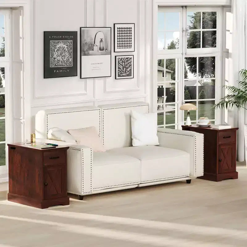 Table d'appoint rustique Hommpa de style ferme avec station de recharge et étagères de rangement, parfaite pour les petits espaces