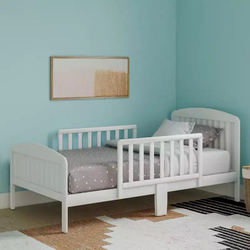 Lit pour tout-petits Harrisburg de BK Furniture