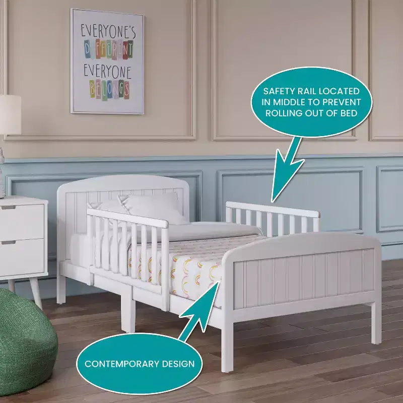 Lit pour tout-petits Harrisburg de BK Furniture