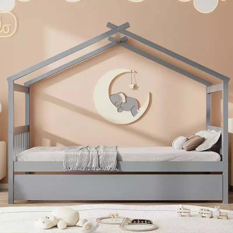 Lit cabane en bois double Whisen avec lit gigogne double