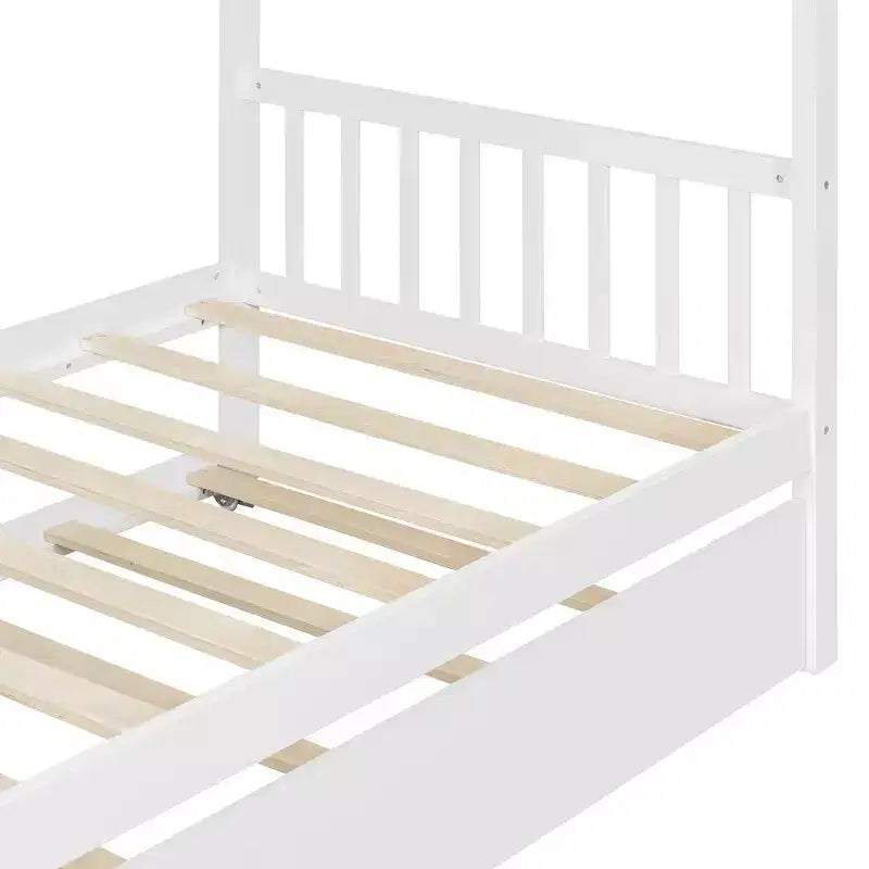 Lit cabane en bois double Whisen avec lit gigogne double
