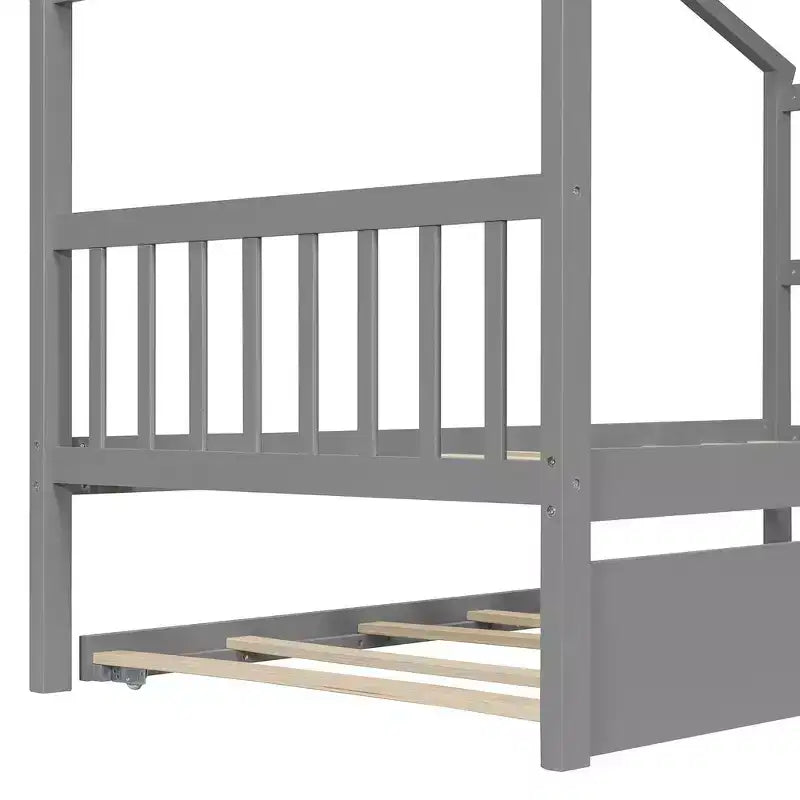 Lit cabane en bois double Whisen avec lit gigogne double