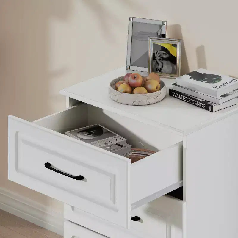 Sandinrayli Commode 3 Tiroirs, Table de Chevet Moderne Petites Commodes à Tiroirs Commodes de Placard en Bois avec Poignées en Acier, Blanc